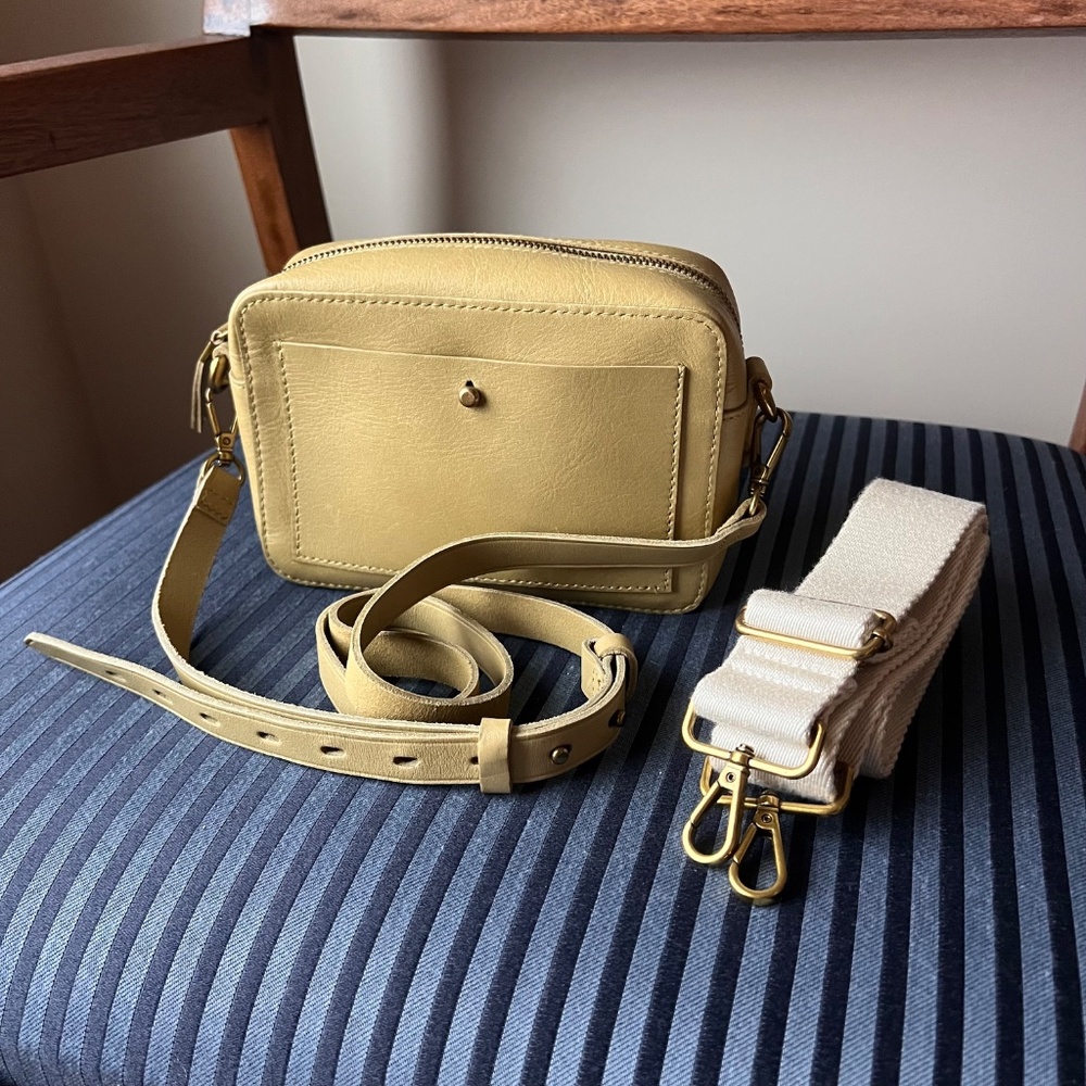 Madewell Transport Camera Bag in Muted Olive